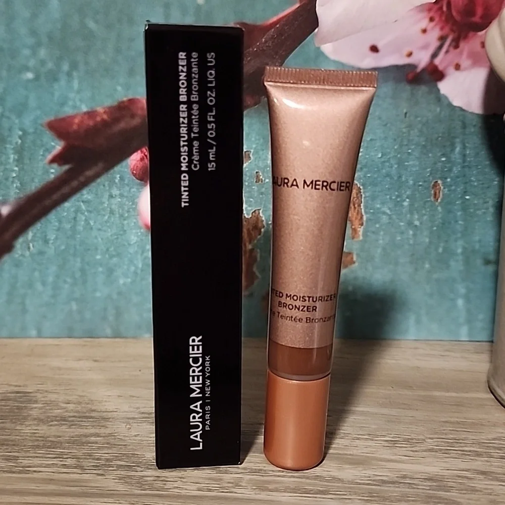 Laura Mercier Tinted Moisturizer Bronzer Sunspell (Deepest Bronze) NIB!